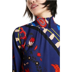 Blusa loose cuello alto