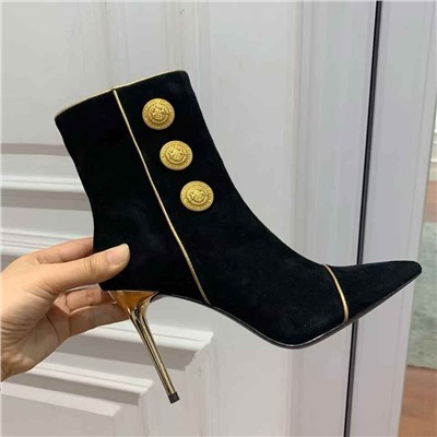 Ботильоны на шпильке с металлическими круглыми пряжками и острым носком  БАЛЬМА*Н