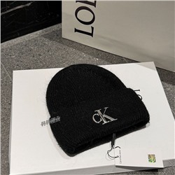 Шапка женская C*K С трендовым металлизированным лого