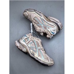 Кроссовки BALENCIAG*A Runner Sneaker