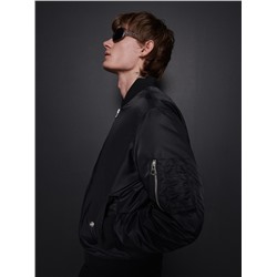 Gefütterte Bomberjacke