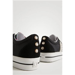 Zapatilla con cinta étnica