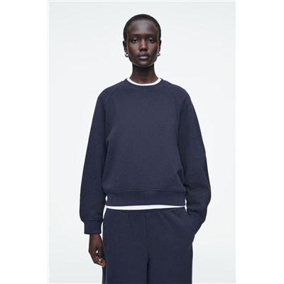 Распродажа костюм