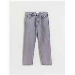 Baggy-Jeans mit Acid-Wascheffekt