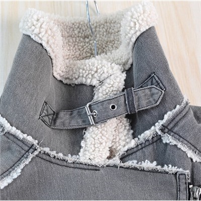 Женская джинсовая куртка