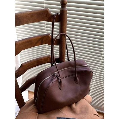 Универсальная и вместительная женская сумка