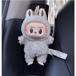 ЛАБУБ*У игрушка на ремень безопасности в машину.