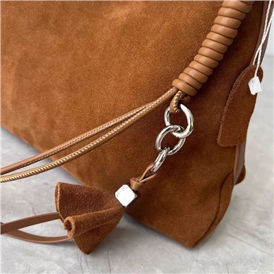 Женская замшевая сумка