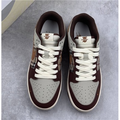 Nike SB Dunk Low