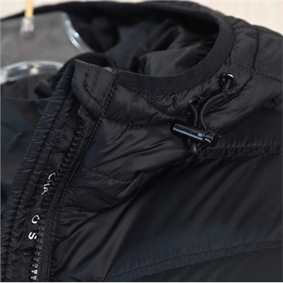 Легкая женская куртка с капюшоном М КОР*С