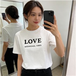 Футболки WEEKEND MAX MARA 26-style LOVE letter 1983. Эта серия — точная копия оригинального дизайна, с очень аккуратной строчкой и этикеткой, изготовленной на заказ. Изготовлены из комфортной и приятной для кожи ткани из чистого хлопка.