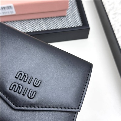 Небольшой кошелек  Mi*u Mi*u