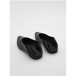 Ballerinas aus Leder