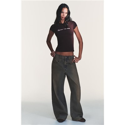 T-SHIRT WITH FRONT SLOGAN