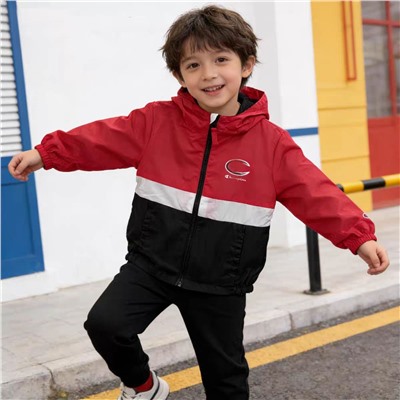 Детская куртка-ветровка, экспорт ЧАМПИО*Н  Материал: полиэстер