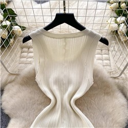 Трикотажное платье с акцентными пуговицами  4 цвета