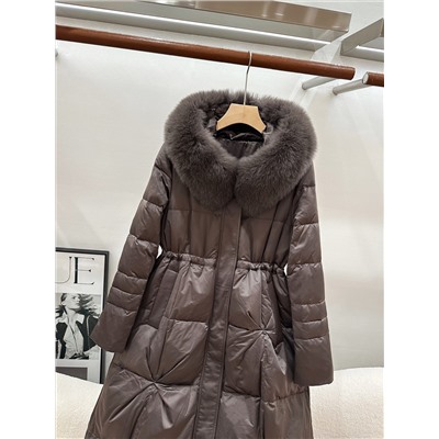 Пуховик  пух перо .мех натуральная лиса .