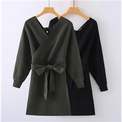 Элегантное и просторное трикотажное платье с рукавами «летучая мышь»