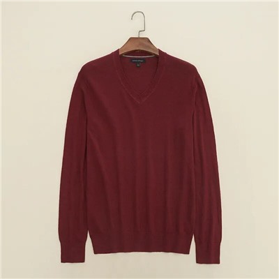 Мужской классический пуловер с V-образным вырезом горловины  Banan*a Republi*c