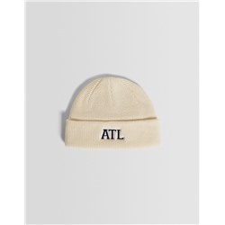 Short varsity beanie