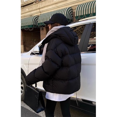 Женская короткая черная куртка-пуховик на белом утином пуху