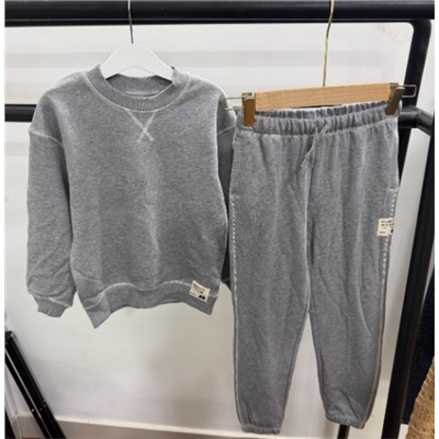 Спортивный костюм для мальчиков. Экспорт