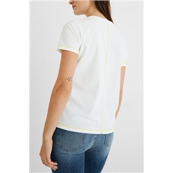 Camiseta patch paisley 100% algodón