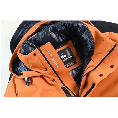 Женская куртка MONCLE*R