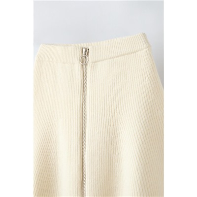 KNIT SKIRT WITH ZIP
