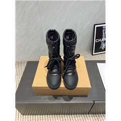 Зимние ботинки