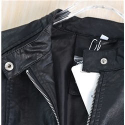 Женская курткаиз мягкой искусственной кожи с воротником-стойкой