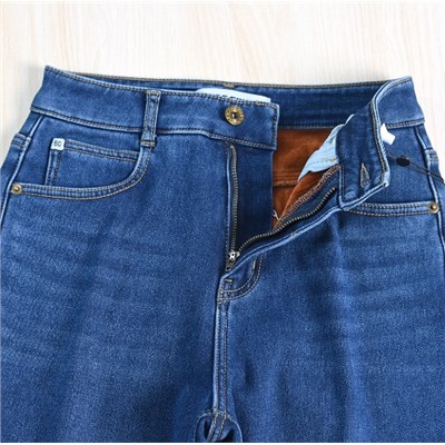 Зимние теплые джинсы из бархата