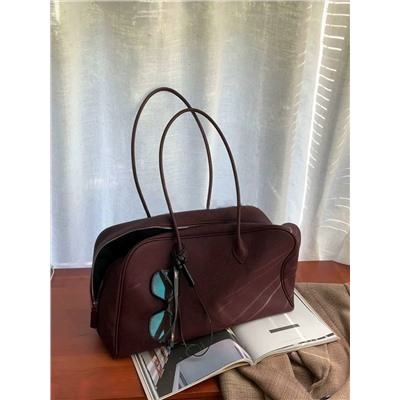 Универсальная и вместительная женская сумка