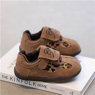 Кроссовки для девочек