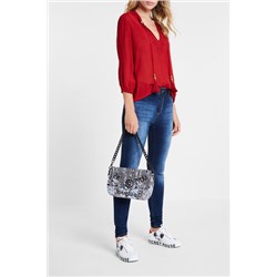 Blusa manga 3/4 cuello pico