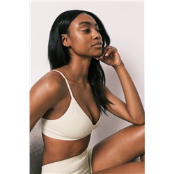 Top triangular canalé sin costuras verde