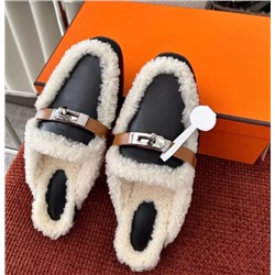 Меховые тапочки