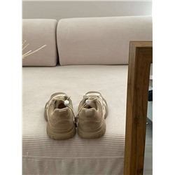 Зимние женские кроссовки   UG*G