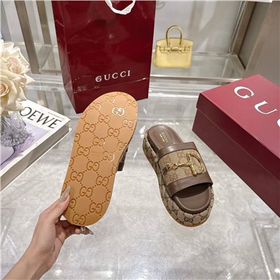 Сабо на толстой подошве ГУЧЧ*И