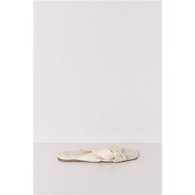 Zapatillas casa satén nudo amarillas