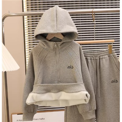 Детский спортивный костюм на флисе