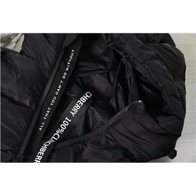 Женская куртка с съемными рукавами