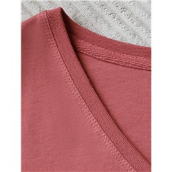 Базовая футболка из премиального хлопка с V образным вырезом