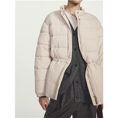 Water-repellent puffer jacket