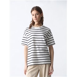 OVERSIZED SHORT SLEEVE T-SHIRT