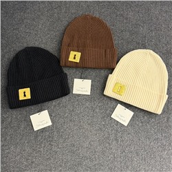 Женская вязаная шапка   Schiaparell*i