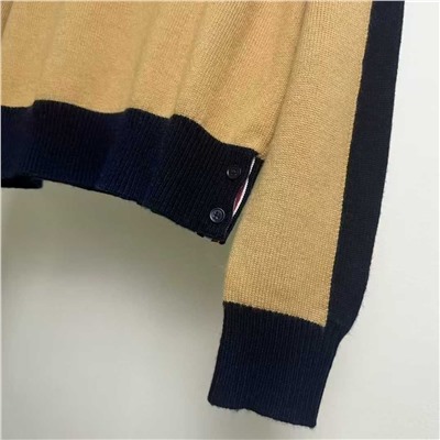 Свободный свитер