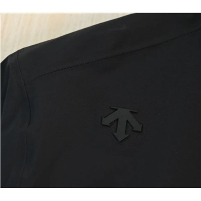 Мужская куртка тонкая водоотталкивающая