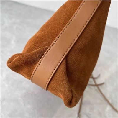 Женская замшевая сумка