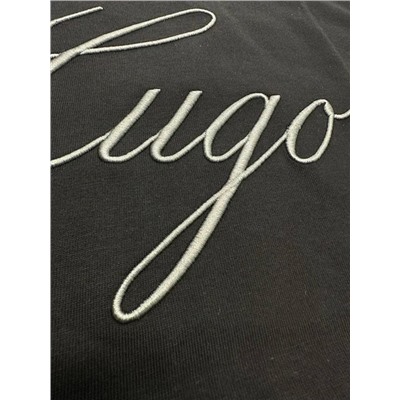 Мужская футболка с вышитым логотипом на груди (3 цвета ) ХУГ*О